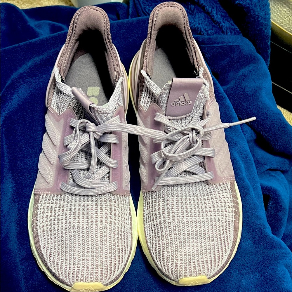 adidas Women's Pale Purple Knit Running Sneakers
